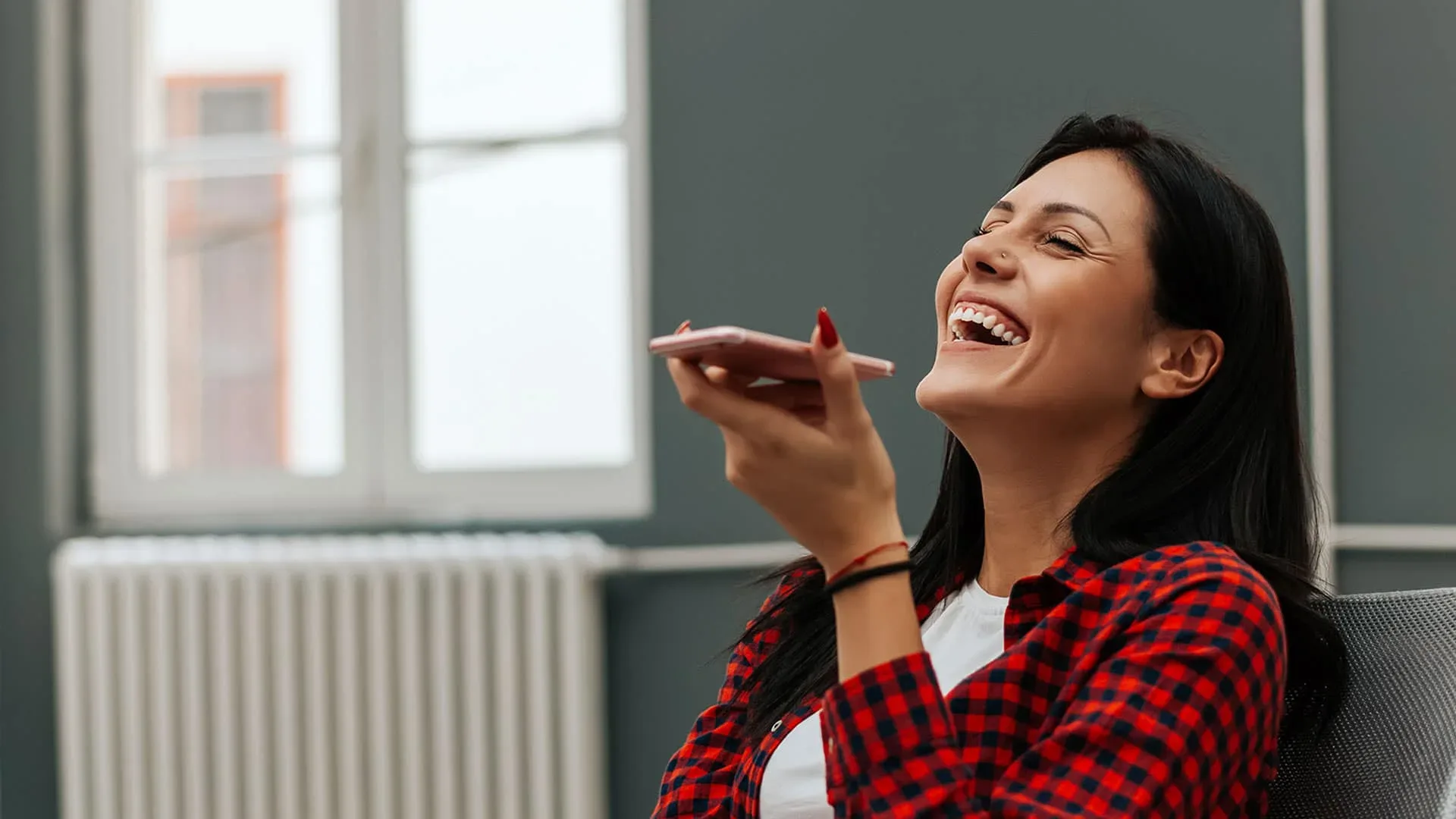 woman talking to the phone