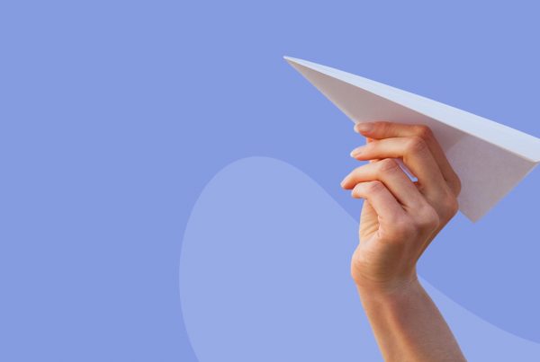 avião de papel